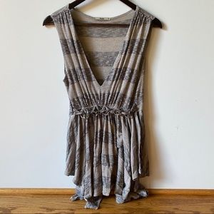 Papaya Sleeveless Fashion Blouse